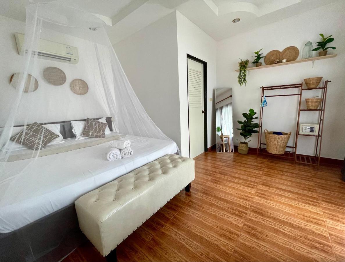 Secret Place Hotel And Restaurant Haad Yao Bagian luar foto