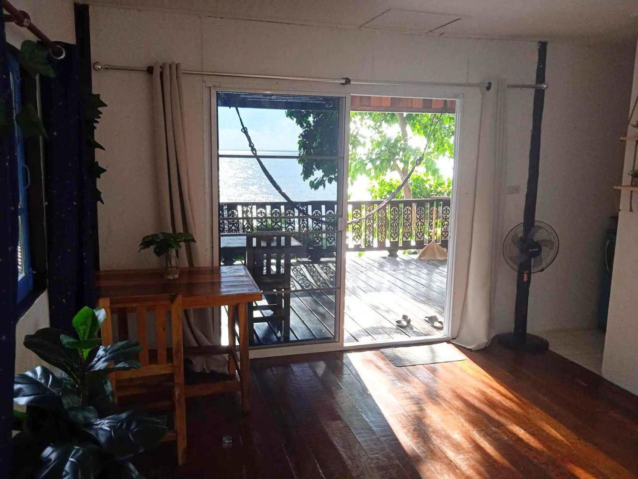 Secret Place Hotel And Restaurant Haad Yao Bagian luar foto