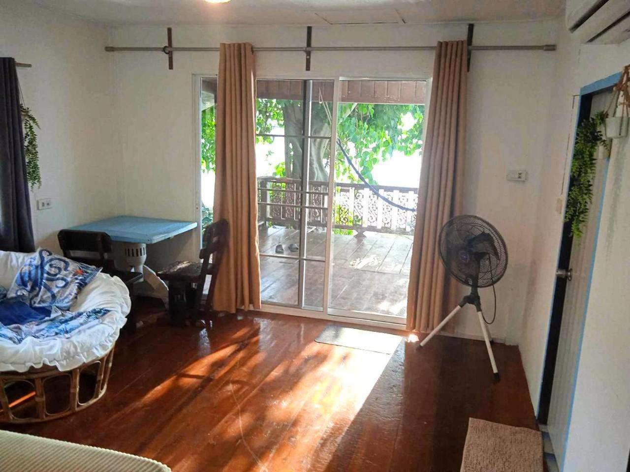 Secret Place Hotel And Restaurant Haad Yao Bagian luar foto